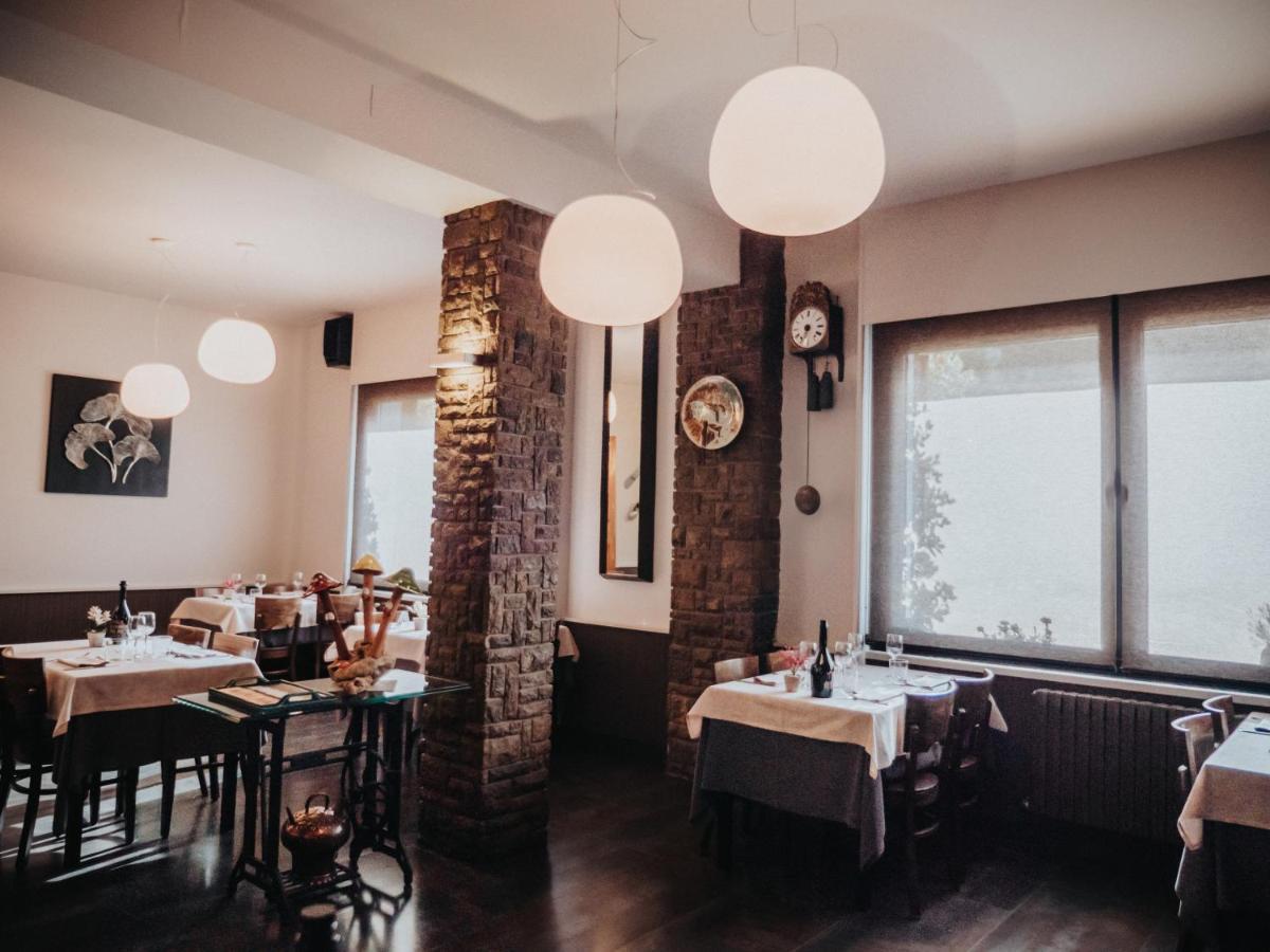 Hostal Les Fonts Castellar De N'Hug Exterior foto